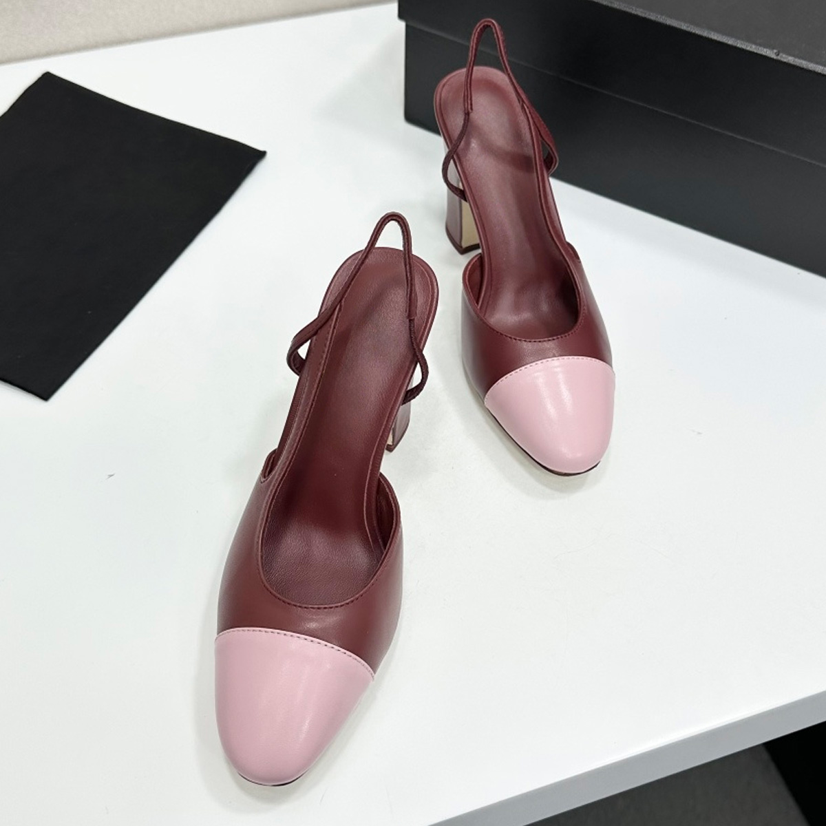 2026 Women's Two-Tone Slingbac - Casual Sandal Leather recensione e prezzo