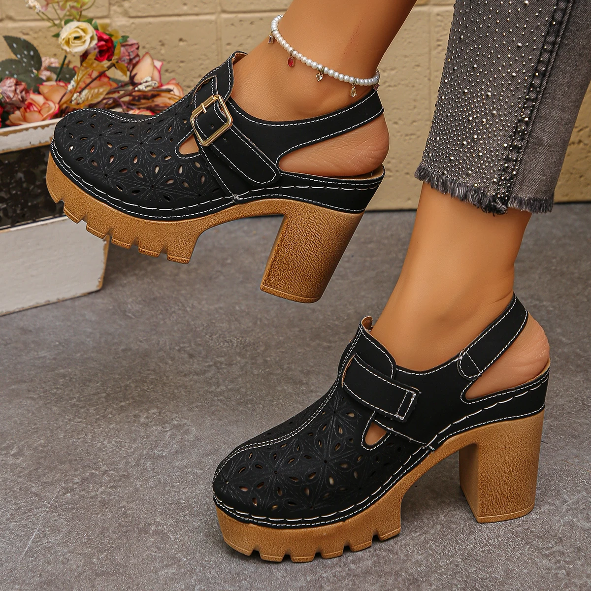 Large Size Women's Thick Heel  - Casual Sandal Leather recensione e prezzo
